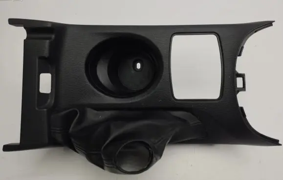 Cup holder front