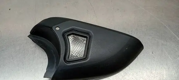 Volvo V50 Plastic wing mirror trim cover 3304508