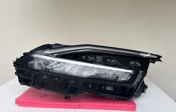 Nissan Qashqai J12 Headlight/headlamp 1008D02J
