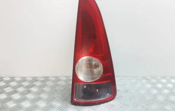 Renault Espace - Grand espace IV Rear/tail lights 8200027152