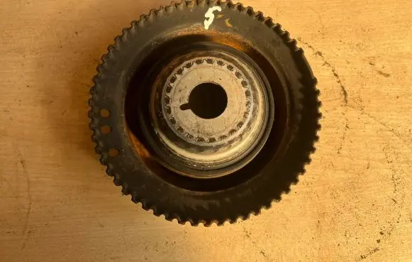 Opel Vectra B Crankshaft pulley 90502115