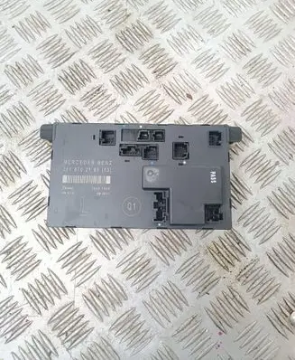Mercedes-Benz E W211 Door control unit/module 2118702185 00401696