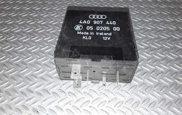 Audi A8 S8 D2 4D Other relay 4A0907440 05020500
