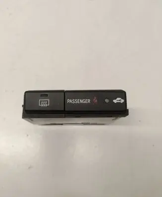 Toyota Avensis T250 Windscreen/window heater switch 8479005130