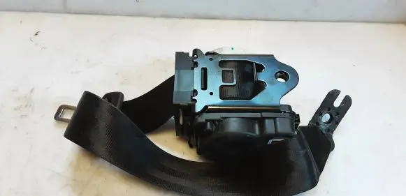 Audi A6 S6 C7 4G Rear seatbelt 4G8857805B