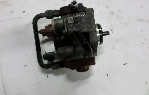 Mazda CX-7 Fuel injection high pressure pump 2940000620
