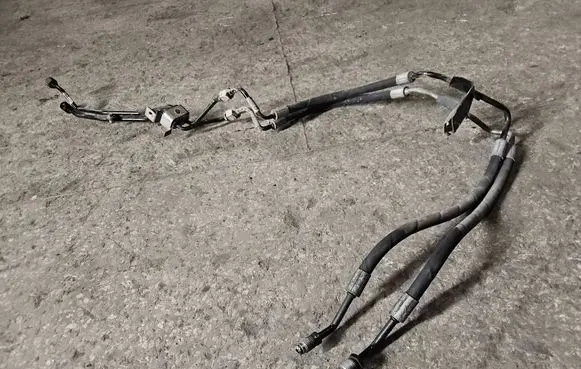 BMW X6 M Active stabilizer tube/hose 6782797 6782798
