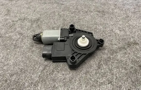 BMW X3 G01 Rear door window regulator motor 7457252 C59099102 112541803408