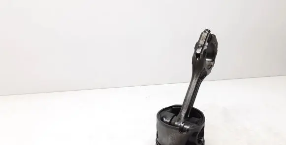 Volvo S70 V70 V70 XC Piston with connecting rod