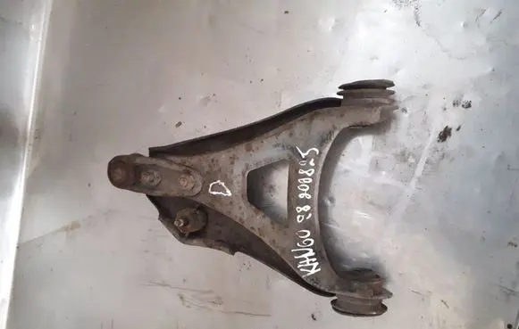 Renault Kangoo I Front lower control arm/wishbone