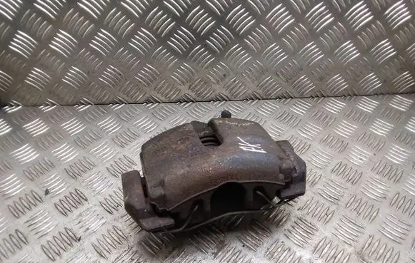 Volkswagen Touran I Front brake caliper