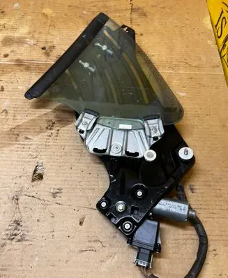 Porsche 911 996 Rear window lifting mechanism without motor 99662411205