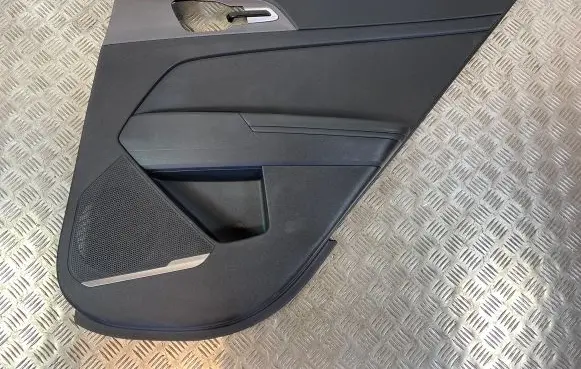 KIA Sportage Rear door card panel trim