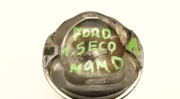 Ford Kuga II Piston M9MD