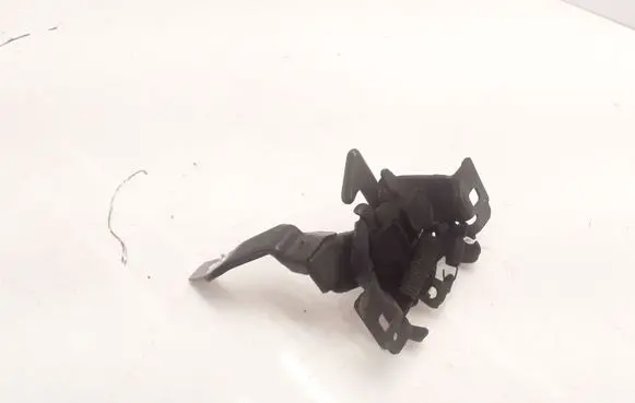 Ford Maverick Engine bonnet/hood lock/catch YL8416A770AA