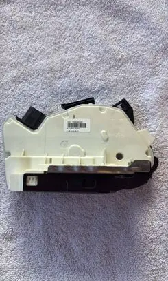 Skoda Superb B6 (3T) Rear door lock 1S4839016C