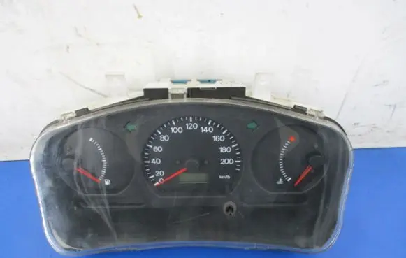Mitsubishi Colt Speedometer (instrument cluster) MR390656