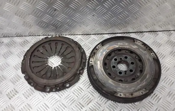 Alfa Romeo 156 Dual mass flywheel 28171628159900