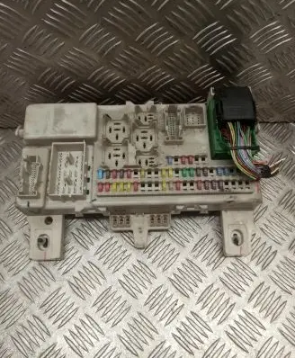 Mazda 3 I Fuse box set 5190500F6 BP4K66730G