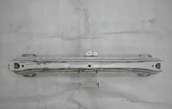 Suzuki Vitara (LY) Front bumper support beam 