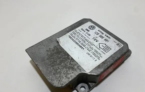 Audi A6 S6 C5 4B Airbag control unit/module 1C0909601 5WK43120