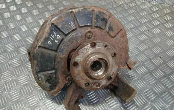 Volkswagen Golf V Front wheel hub spindle knuckle