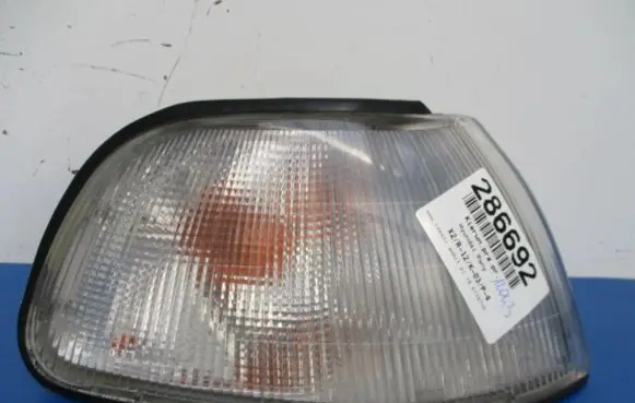 Hyundai Pony Front indicator light
