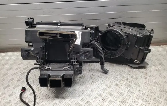 Audi A4 S4 B9 Interior heater climate box assembly 8W1820005K