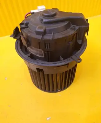 Nissan Leaf I (ZE0) Heater fan/blower MT11033020G