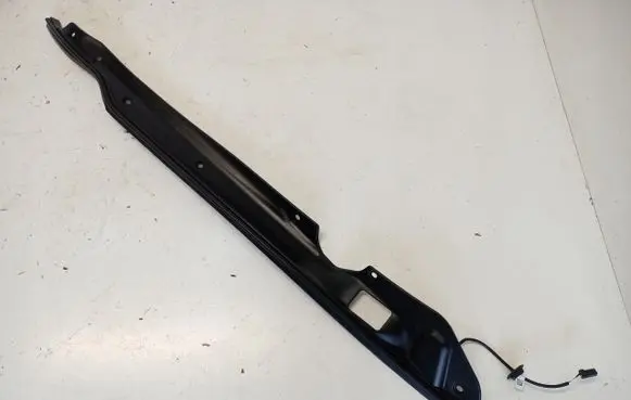 Tesla Model S Tailgate/boot lid cover trim 6007570-00