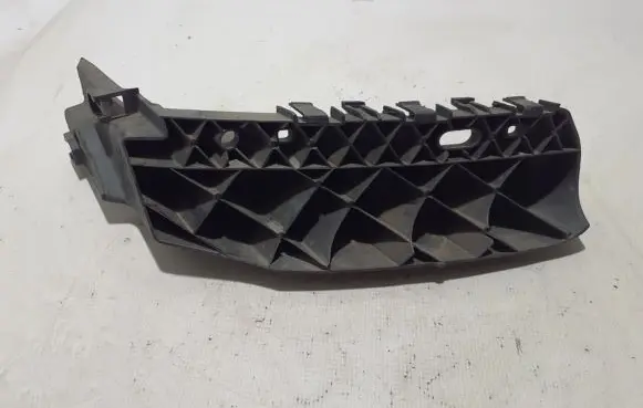 Headlight/headlamp mounting bracket