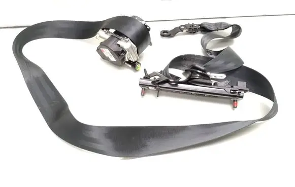 Volvo V40 Front seatbelt 31484535 635378200a