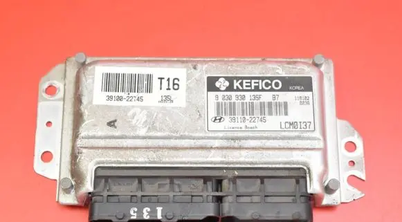 Hyundai Accent Engine control unit/module ECU 39110-22745