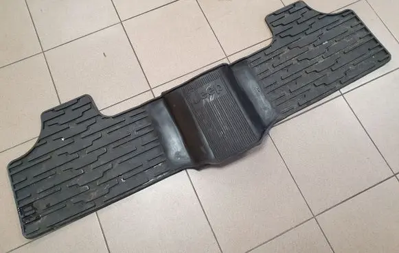 Jeep Grand Cherokee Rear floor mat 82212172AB