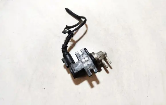Volkswagen Golf IV Turbo solenoid valve 1J0906627A 72290325