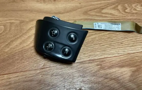 Volkswagen PASSAT B6 Steering wheel buttons/switches 1K0959537F 500405768