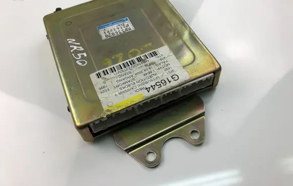 Mitsubishi Carisma Engine control unit/module MD336020