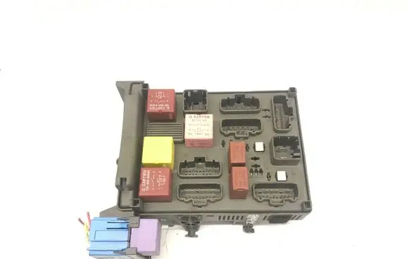 Renault Espace - Grand espace IV Fuse module 8200004201E 518837018 8200283815B