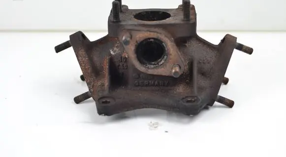 Audi A6 S6 C6 4F Exhaust manifold 059131799