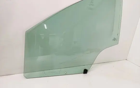 Peugeot 5008 Front door window glass four-door 43R000929 E000189
