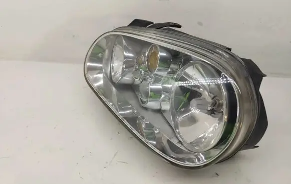 Volkswagen Golf IV Headlight/headlamp 1J1941015C 05101799 67736930