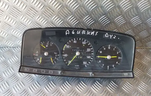 Mercedes-Benz W123 Speedometer (instrument cluster) 87001123 0005423923