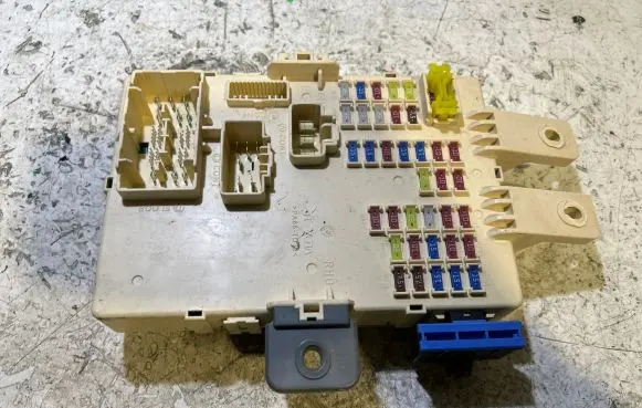 KIA Sportage Fuse module 919503W043 314903038 3W003140000