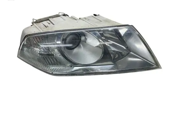 Skoda Octavia Mk2 (1Z) Headlight/headlamp