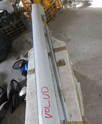 Volvo V60 Side skirt front trim 