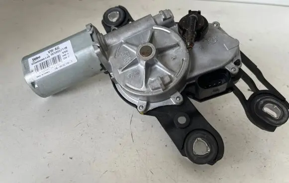 Skoda Octavia Mk3 (5E) Wiper motor 5E5955711B W000086118 081321107