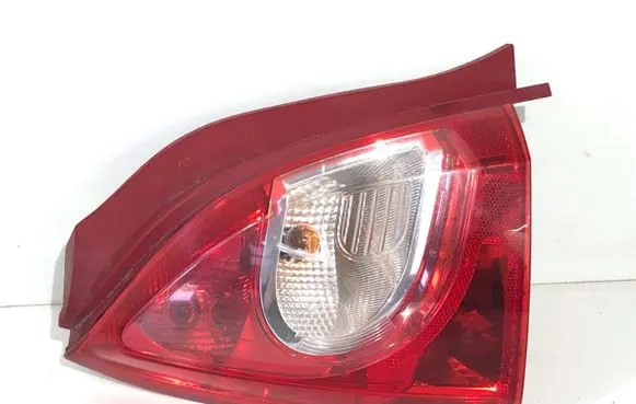 Rear/tail lights