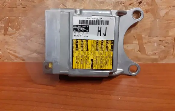 Toyota RAV 4 (XA40) Airbag control unit/module 8917042400 2463