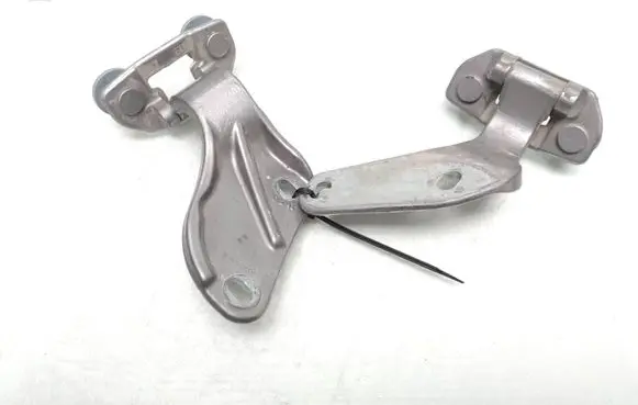 Mercedes-Benz ML W164 Loading door hinge set A1647400137 A1647400637