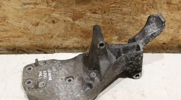 Nissan Cab Star ABS pump bracket CABSTAR